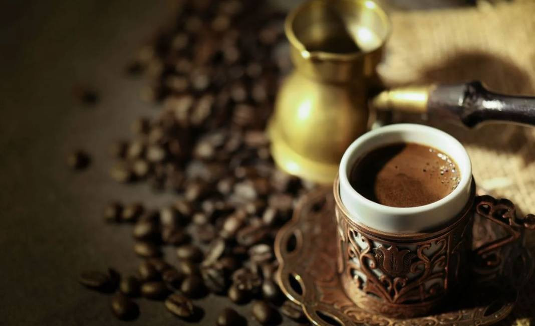 Zayıflamak isteyenlere mucize karışım! Türk kahvesinin içine 1 kaşık atın tığ gibi incelin - Resim: 24